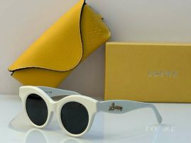 Picture of Loewe Sunglasses _SKUfw55590490fw